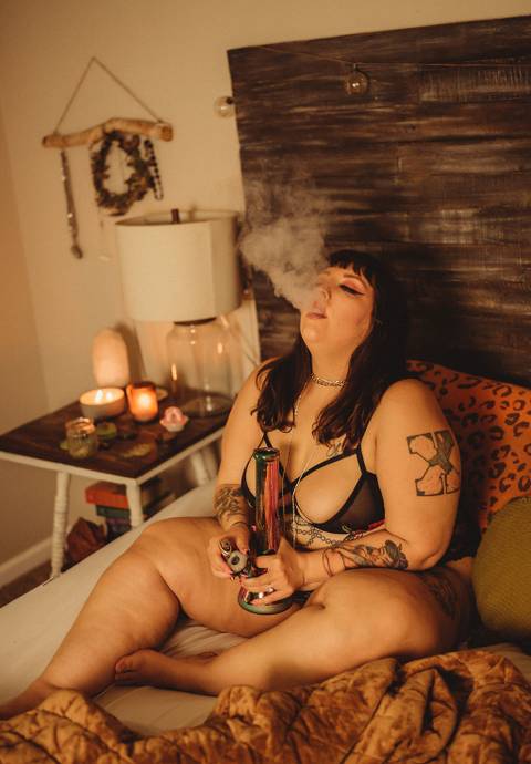 @stonerfemme