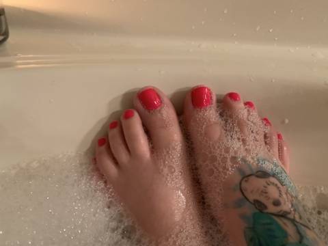 @enchanted.toes