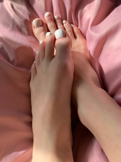 precious_toess