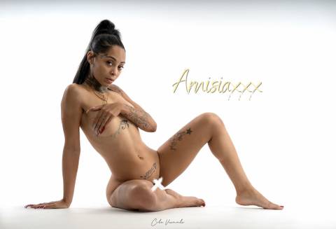 arnisiaxxx nude