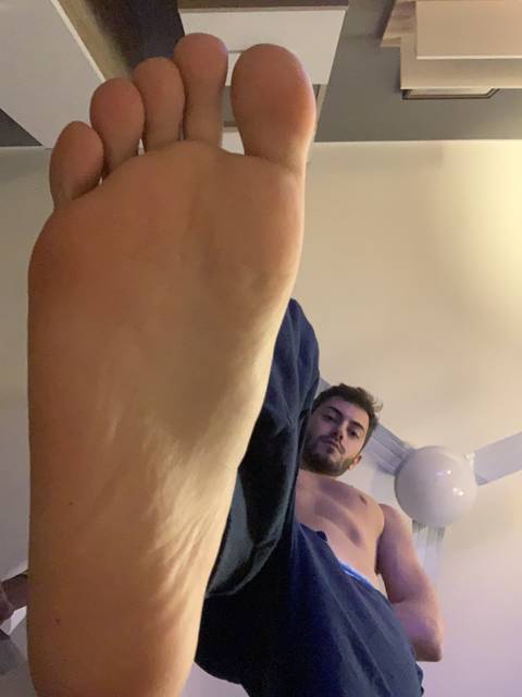 getundermybigfeet