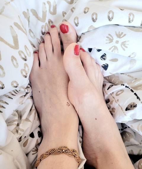 feetaway nude