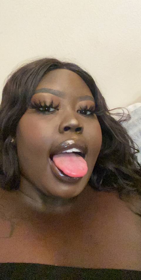 bigbootybitchniya