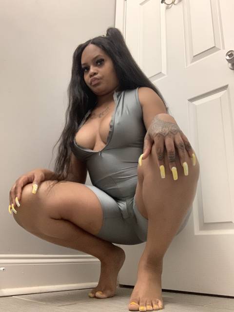 queennana215 nude