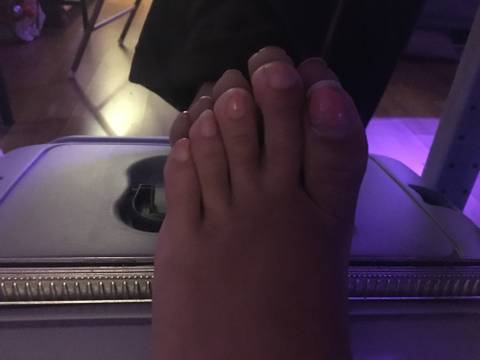 @feet4uhoney