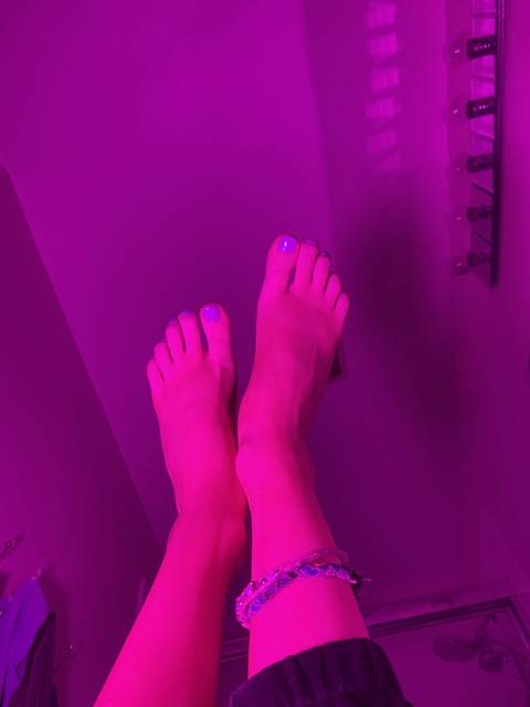 teeny_tootsies nude