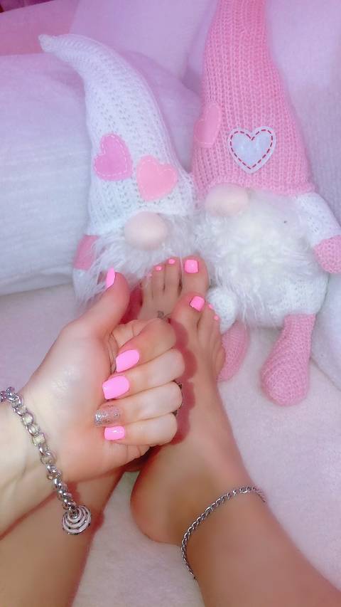 pinkbutterflybella