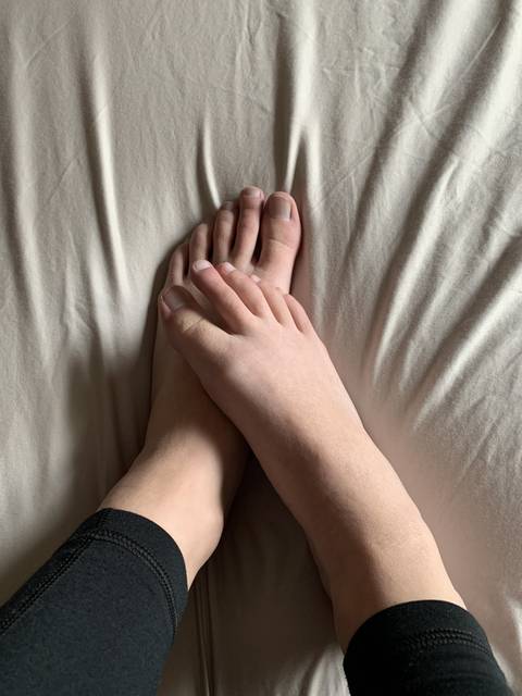 @clearlyfeet