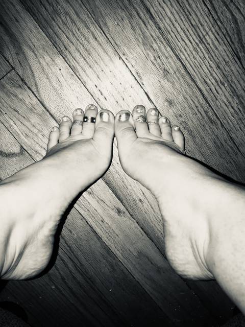 theslendertoes nude