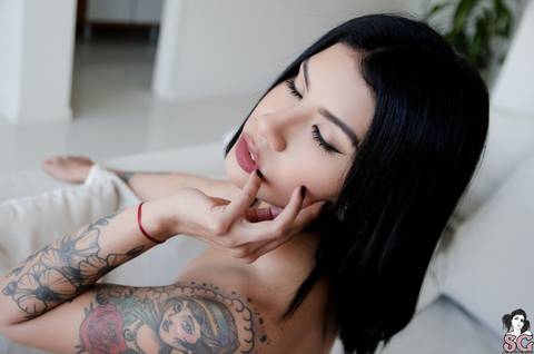 mirzamsuicide nude