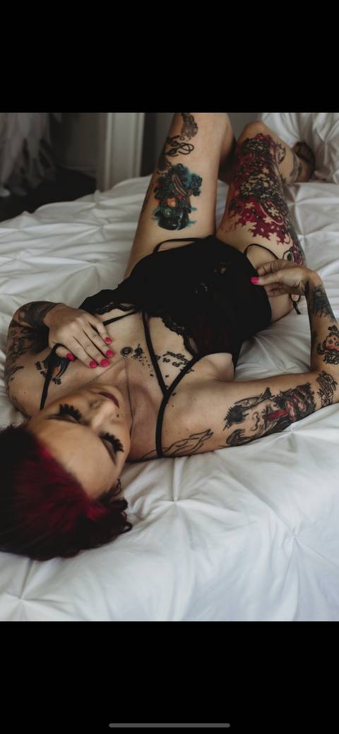@tattooedqueen143