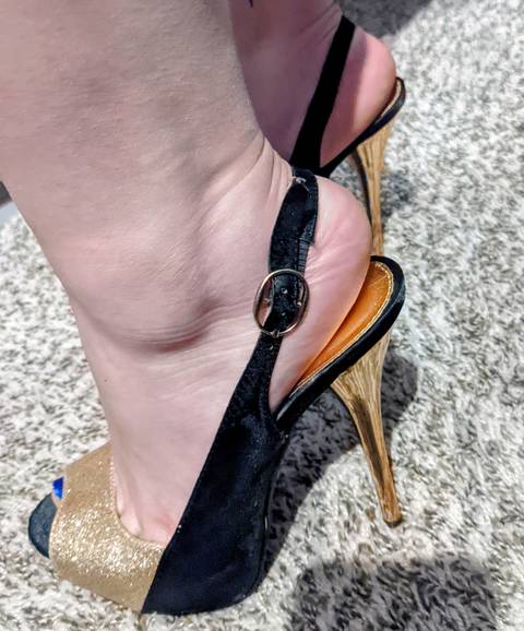 fancyfeetfantasy69