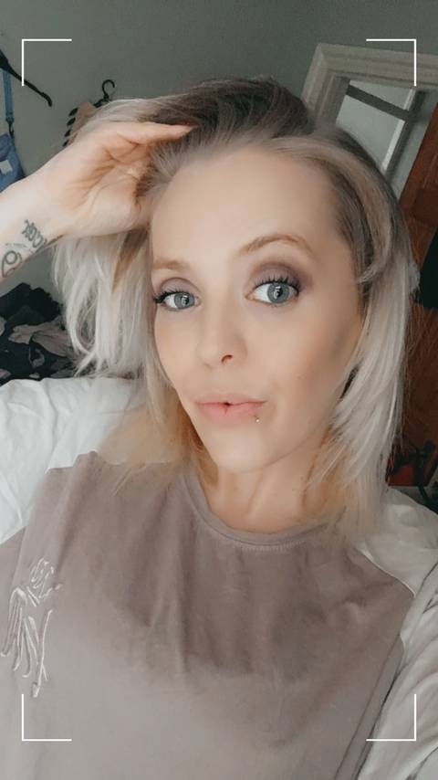 blueeyedblondegirll