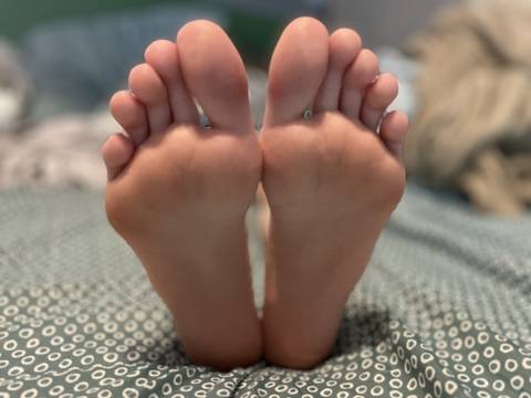 bunnie_feet