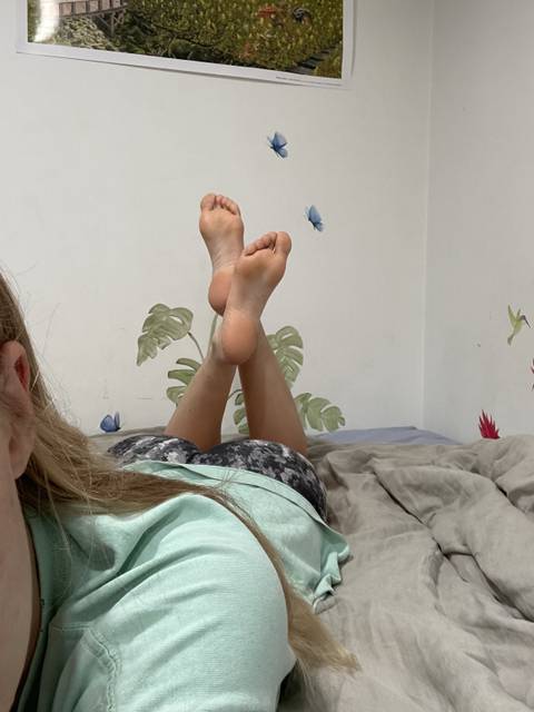 prettyprincessfeetxoxo