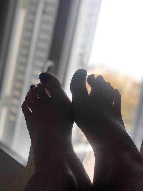 mladyfoot nude