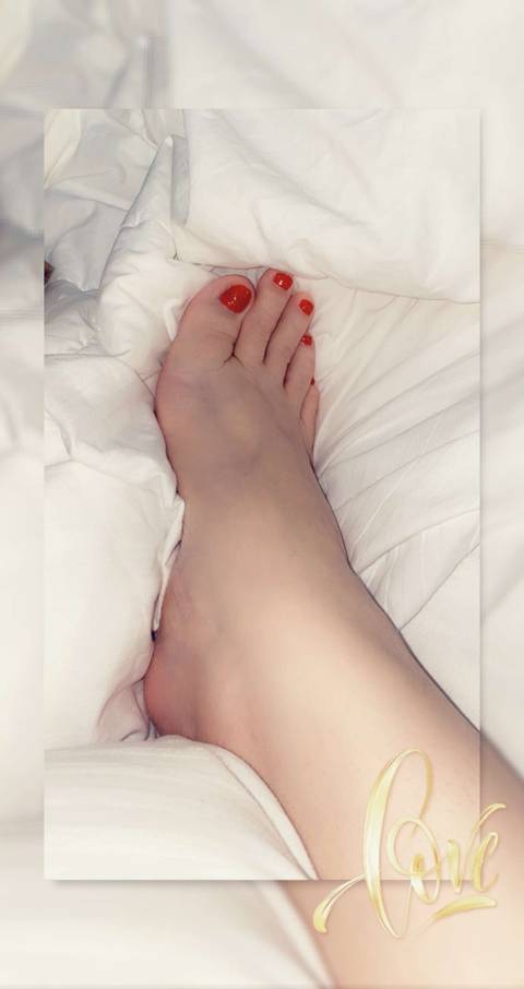 @footfetishqueen2021