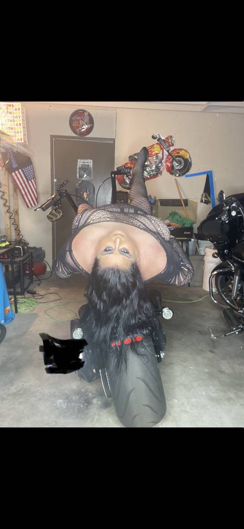 badbikerbeezyfree nude