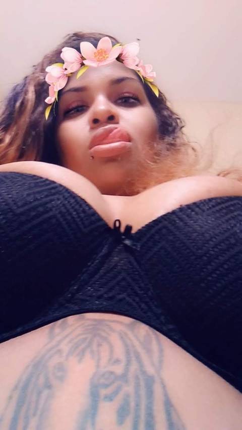 @qu33n_redd