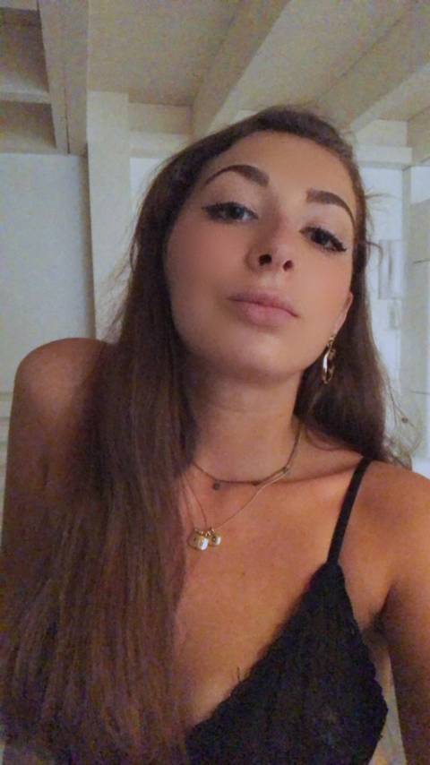 @onlyfans_brenbiche