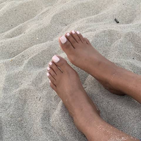 @sweet.feet.desi