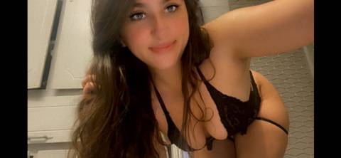 @tiffanyy8.xx nude tiffanyy8.xx nude