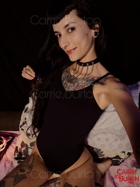 Carrie Burton 🪓 profile picture