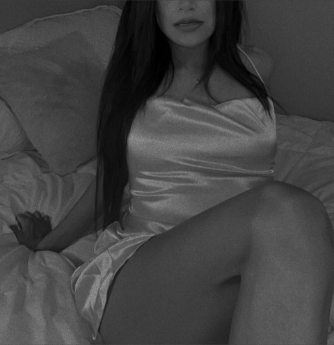 nadia profile picture