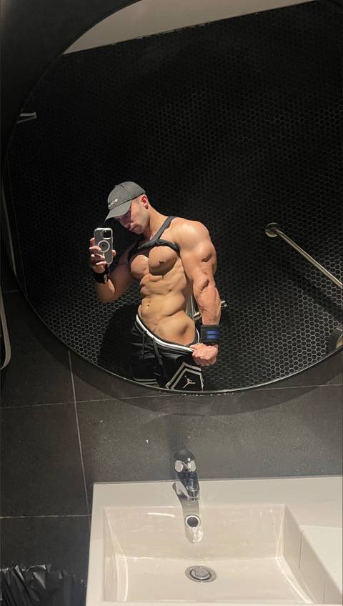 @aussie_xxx @aussie_xxx