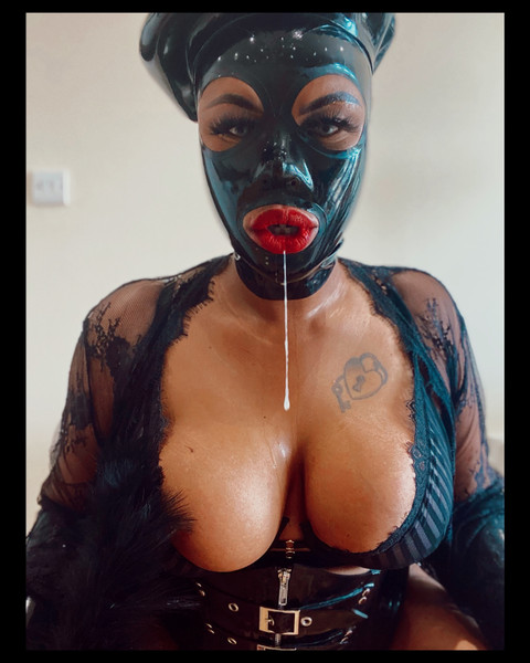 Madam Amour profile picture