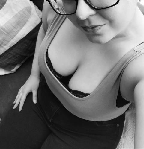 @momnextdoorxxvip @momnextdoorxxvip