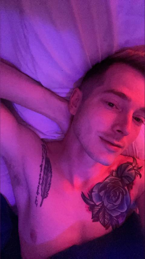 @that_gay_twink @that_gay_twink