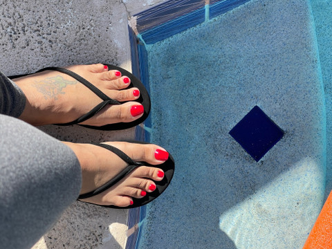 Sexy feet profile picture