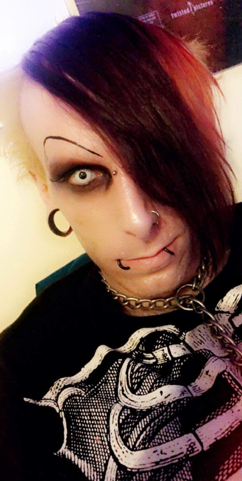 Daddy_Dagger_Dick profile picture