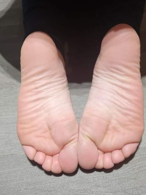 Pretty Feet Girl profile picture