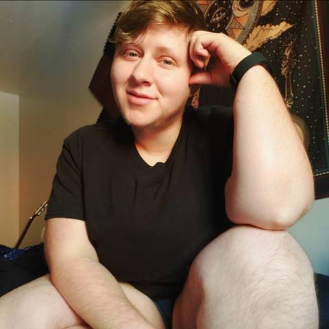 @thecurvyprince @thecurvyprince