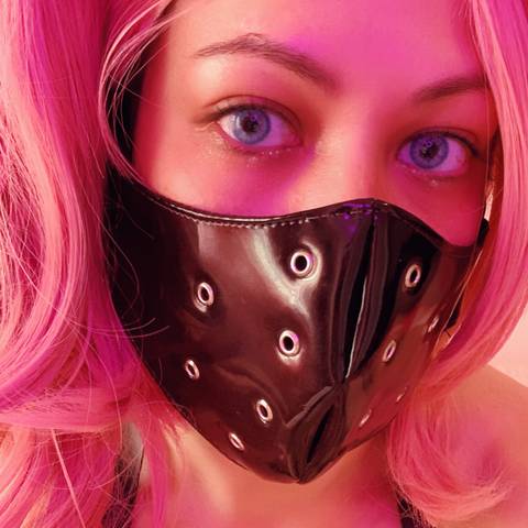 @cyberpunkdoll_free @cyberpunkdoll_free