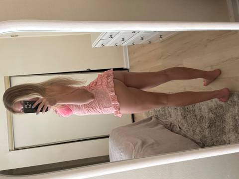 @theblondenextdoorof nude theblondenextdoorof nude