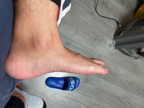 Feet boy i profile picture