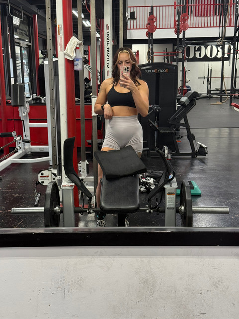 Hotwife_1202 profile picture