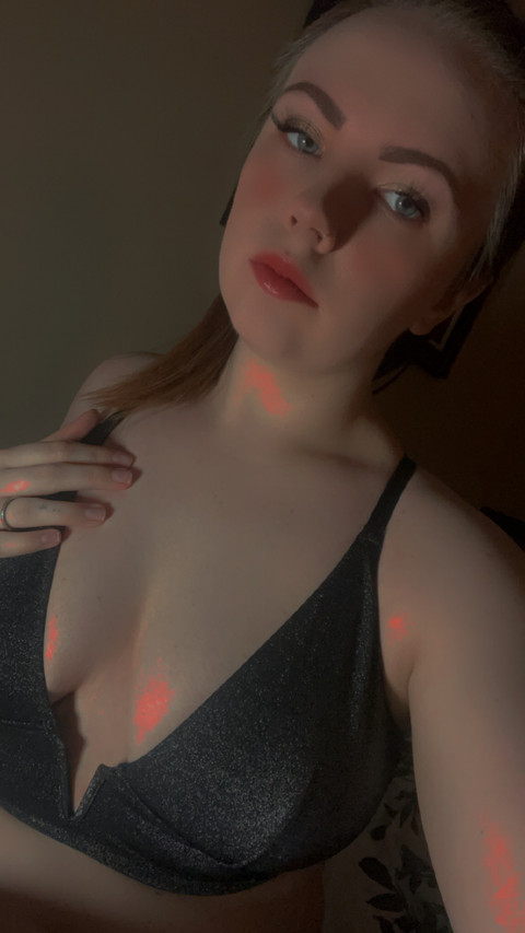 goddess a profile picture