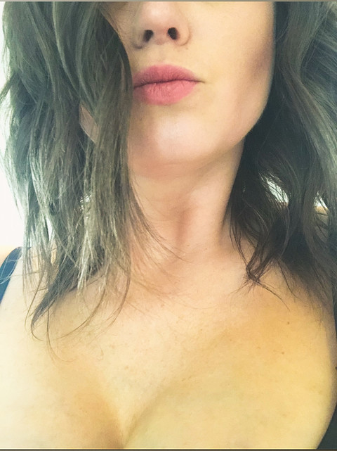 YourFavHotm0m profile picture
