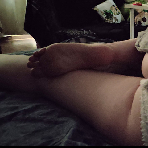 Sexy feet profile picture