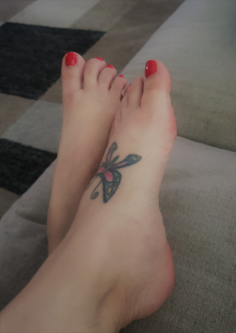 Flirty Feet profile picture