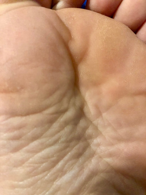 chubby feet profile picture