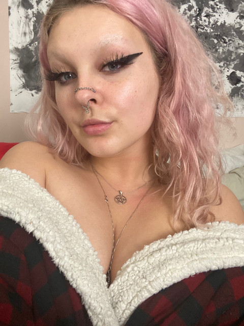 Goddess Violet Hunnybun profile picture