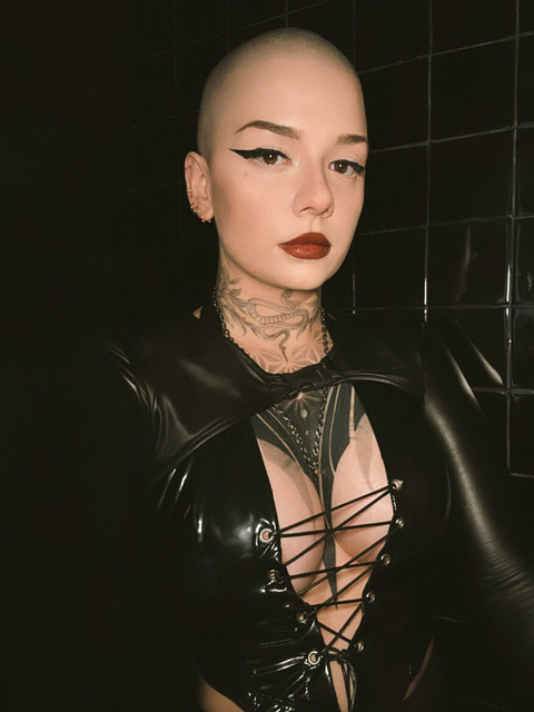 Nausea profile picture