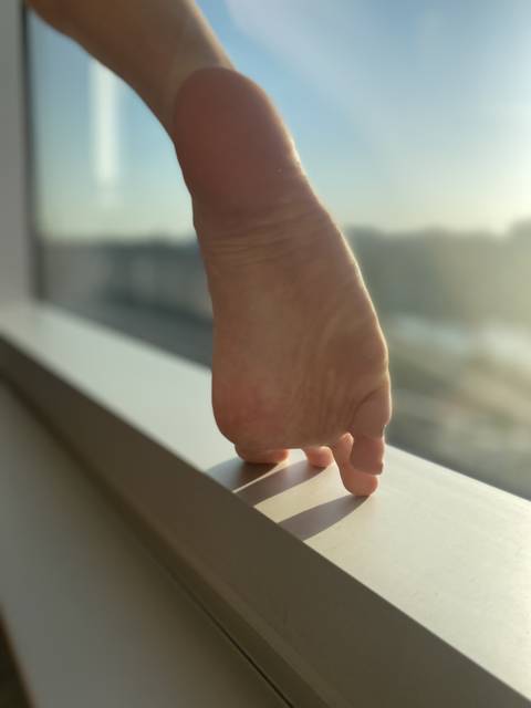 @sexycollegetoesandfeet nude sexycollegetoesandfeet nude