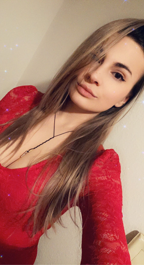 EvaLux profile picture