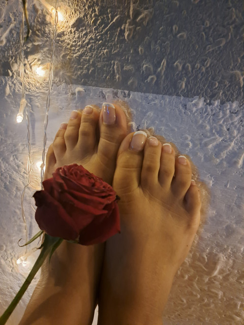 Hot feet👣❤️🔥 profile picture